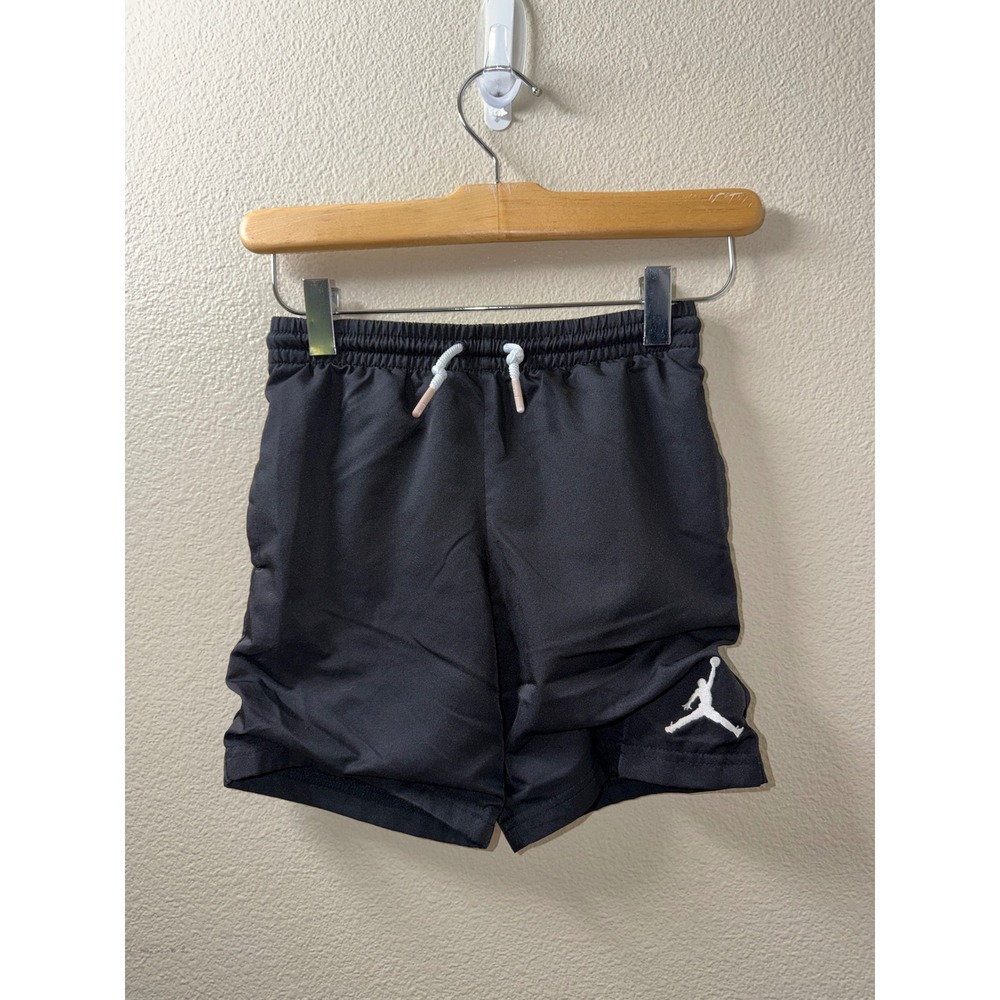 Boys Air Jordan Shorts Size 6